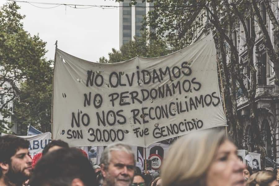 ememiriam's tweet photo. El 24 a la calle! https://t.co/428DYCFF5r