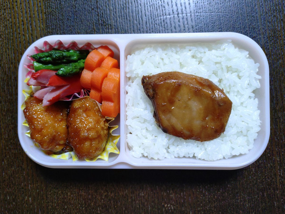 まな子 tweet media