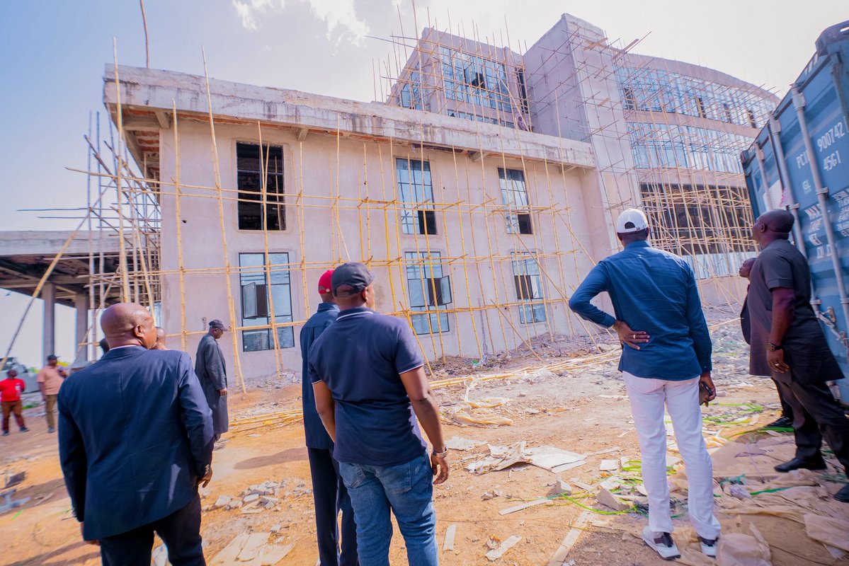 Rt. Hon. Francis Ogbonna Nwifuru tweet media