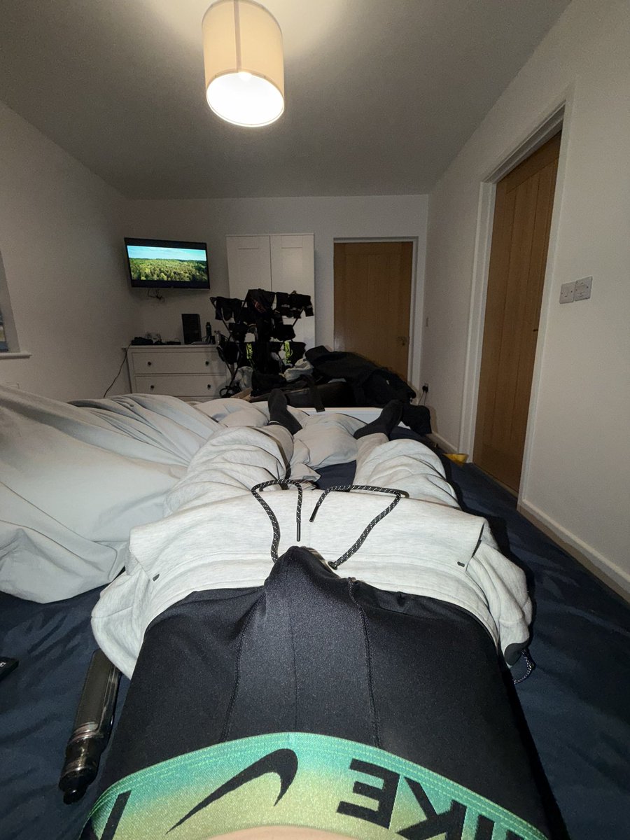 Verse 19 tweet media