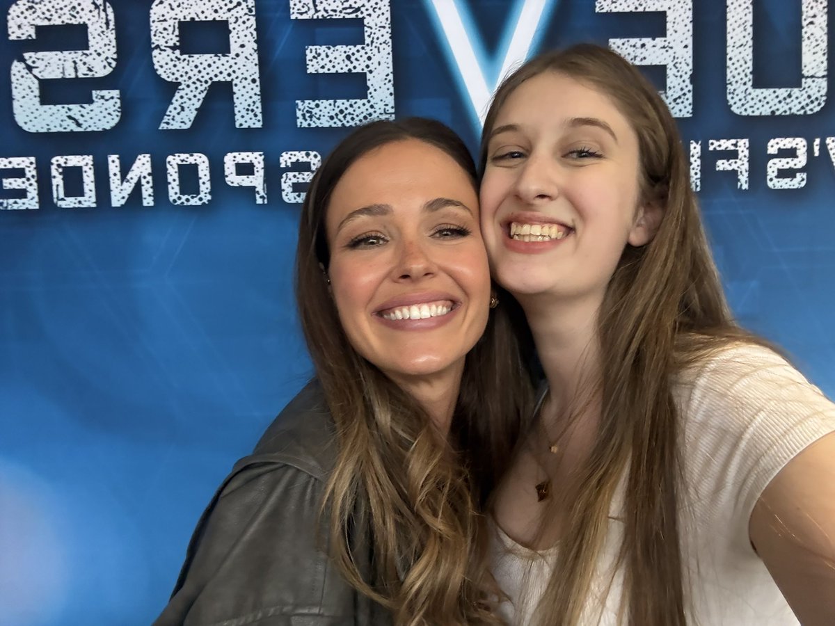 leah !! 💋🪩 ISO HARRYWEEN tweet media