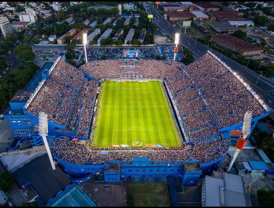 EL 73RCO 👽 tweet media