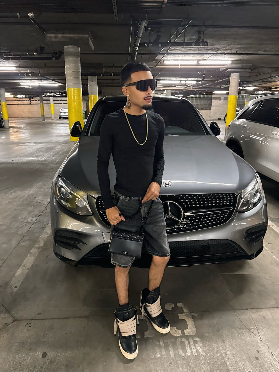 aaron tweet media