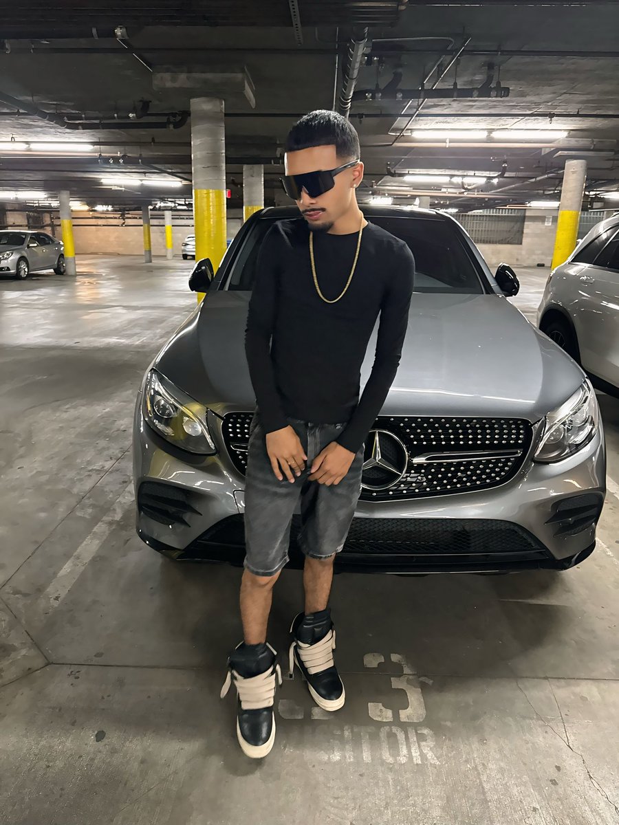 aaron tweet media