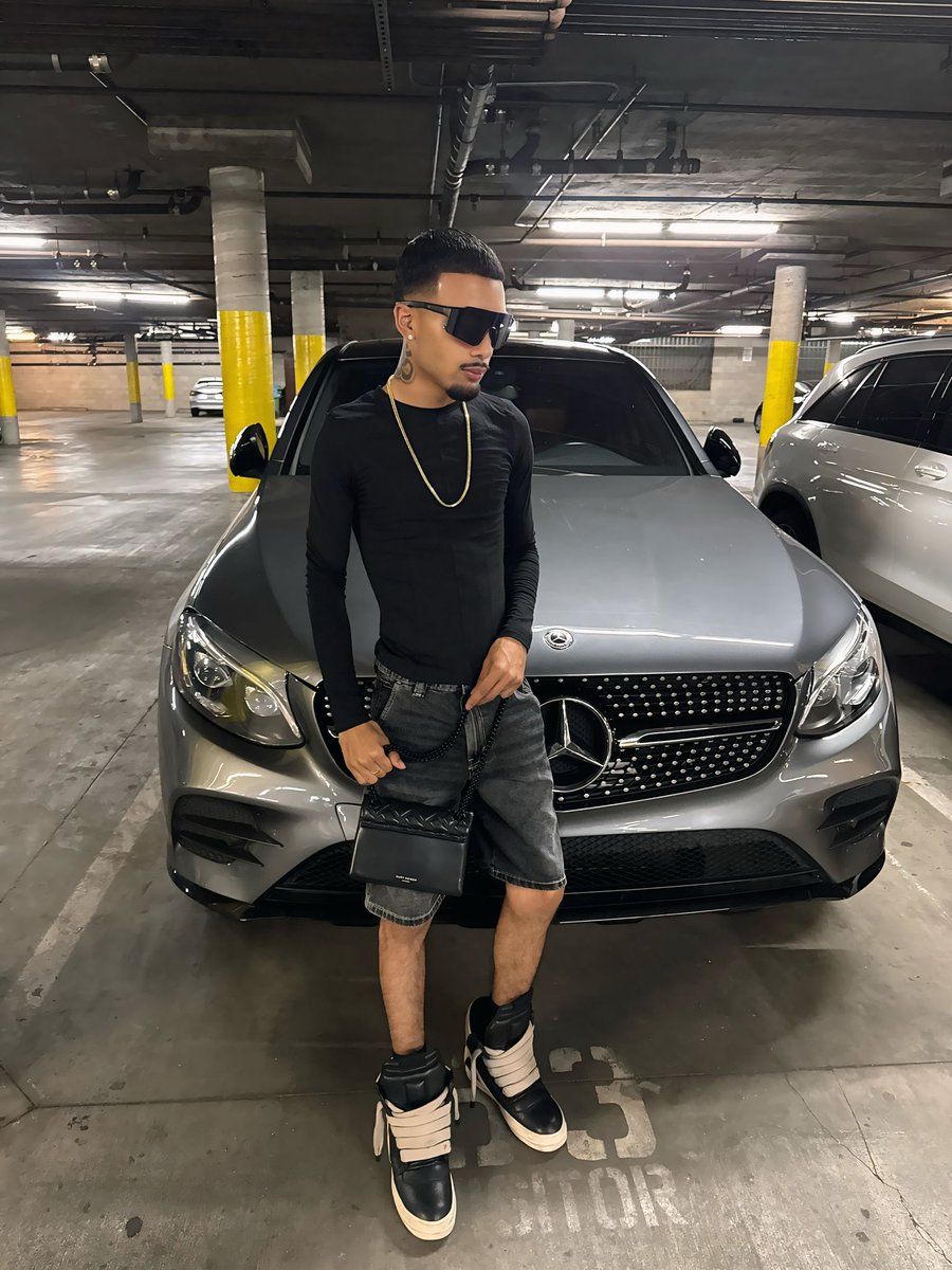 aaron tweet media