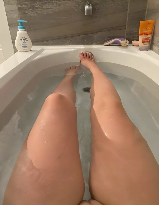 Aria 🐆 tweet media