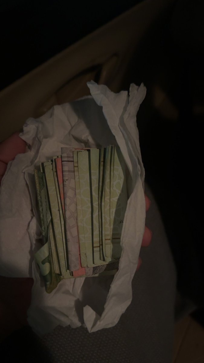 ليون!! tweet media