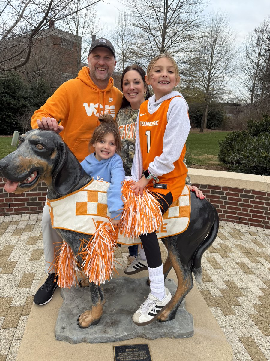 Karina Renee Conley tweet media