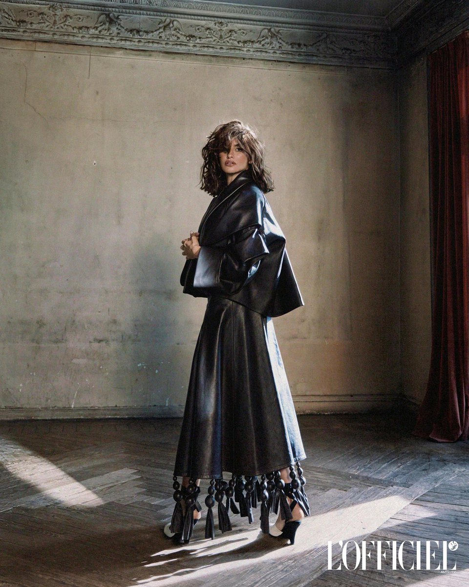 La Mode Unknown tweet media