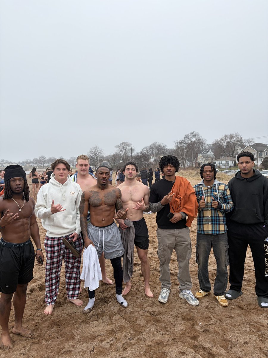 New Haven Football tweet media