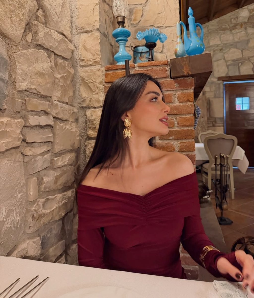 Listeland tweet media