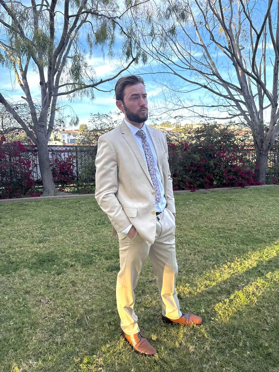 twillyallen tweet media