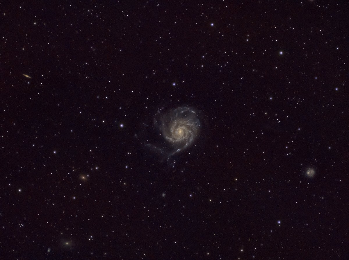 VejOut's tweet photo. Pinwheel Galaxy (M101) https://t.co/rq3SPWdOSS