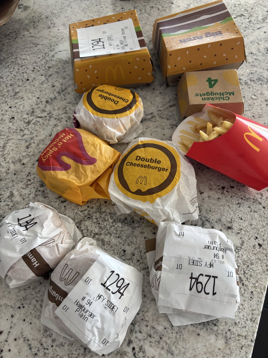 IKB🛤️ tweet media