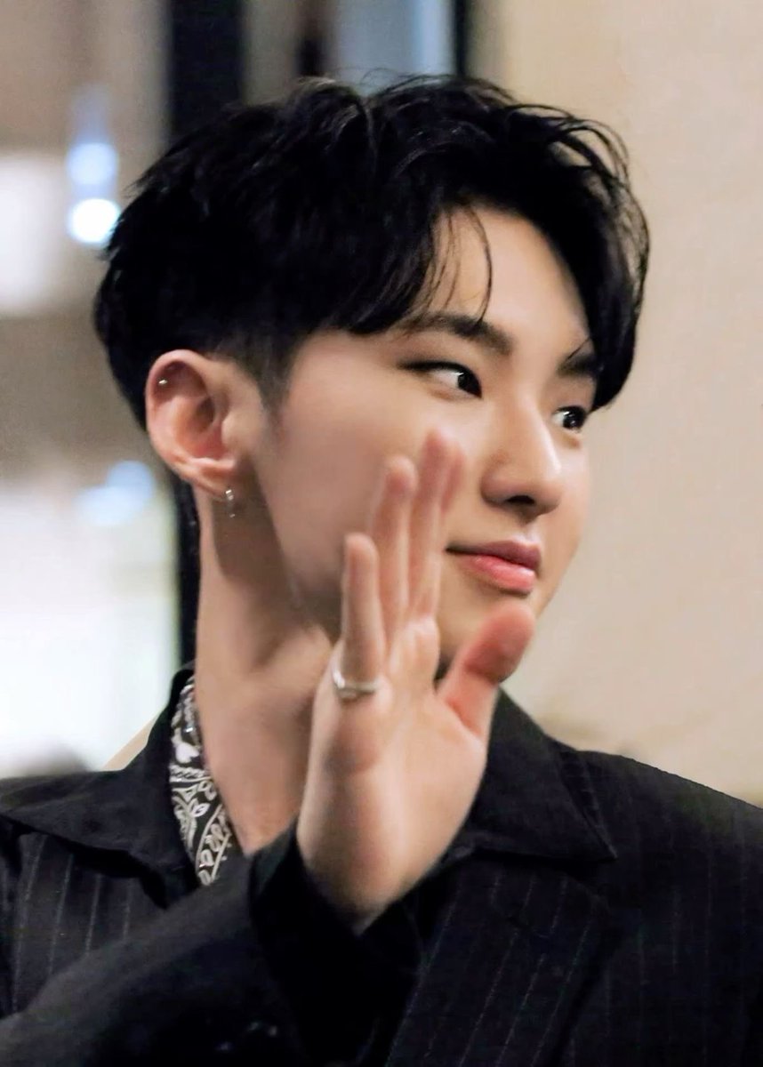 snoggyu's tweet photo. i still think about you ami paris fashion week hoshi https://t.co/cEqmqCpuLs