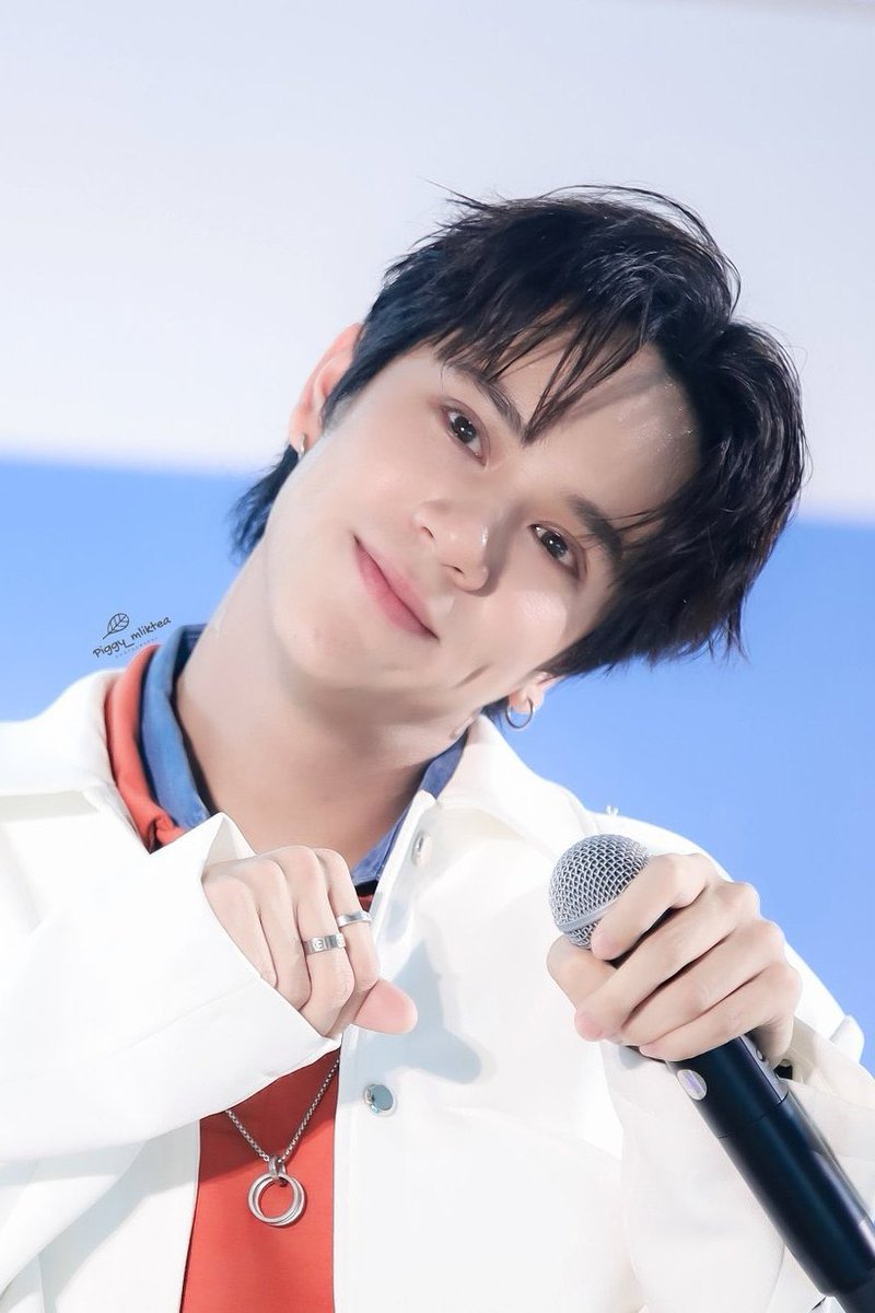 𝐀𝐯𝐨𝐋𝐮𝐭𝐢𝐨𝐧 🪼 tweet media