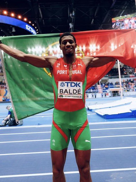 🚨 Gerson Baldé é campeão mundial de salto em comprimento, com a melhor marca mundial do ano e recorde nacional: 8,46 metros! 🇵🇹🥇