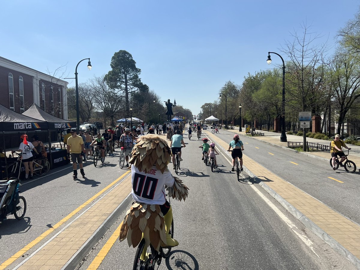 Eric Phillips tweet media