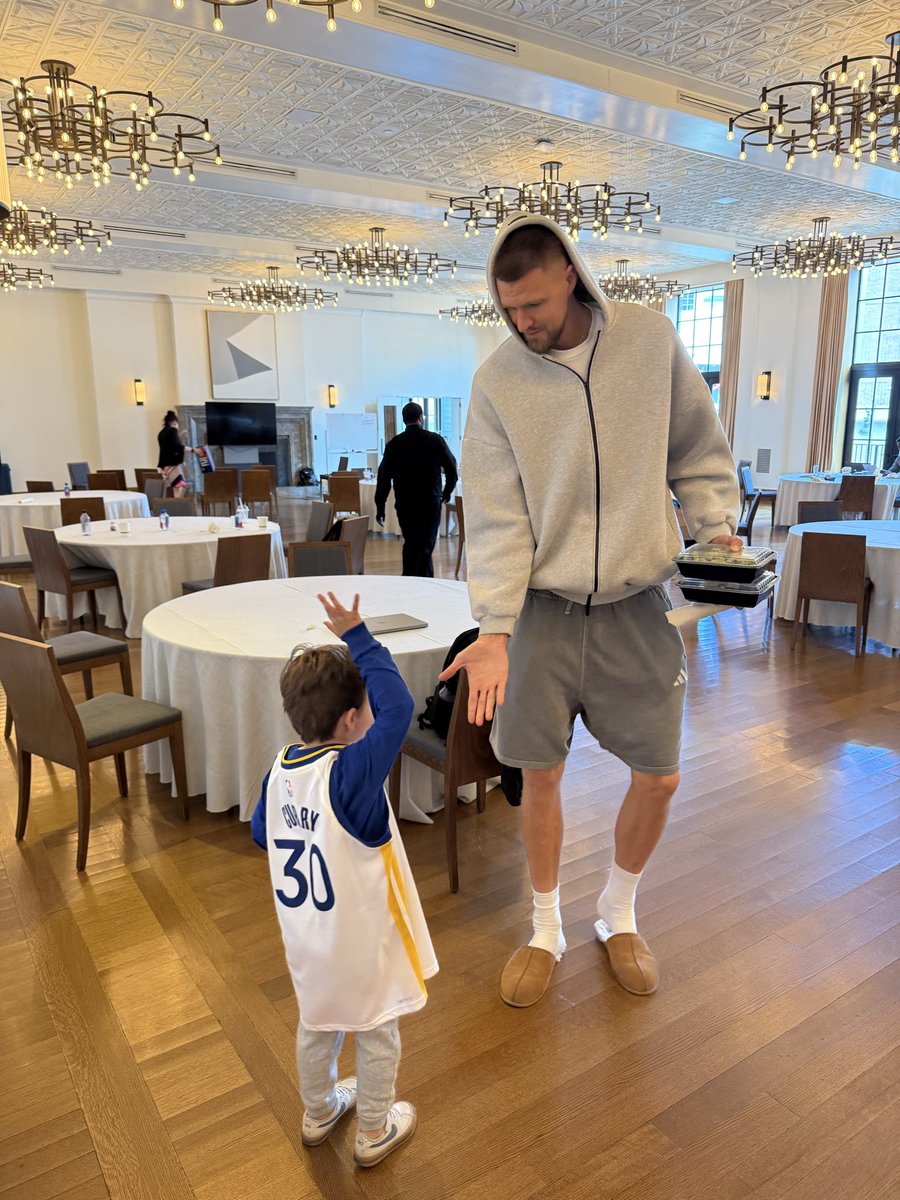 Austin Hatch tweet media