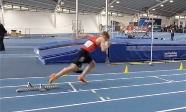 EmmaSanter's tweet image. So proud of my nephew… first ever race indoors and first race of the season in the U20 400m and he came 2nd - he is only 16! He works so hard… so deserved a podium place. #athletics #hardworkpaysoff