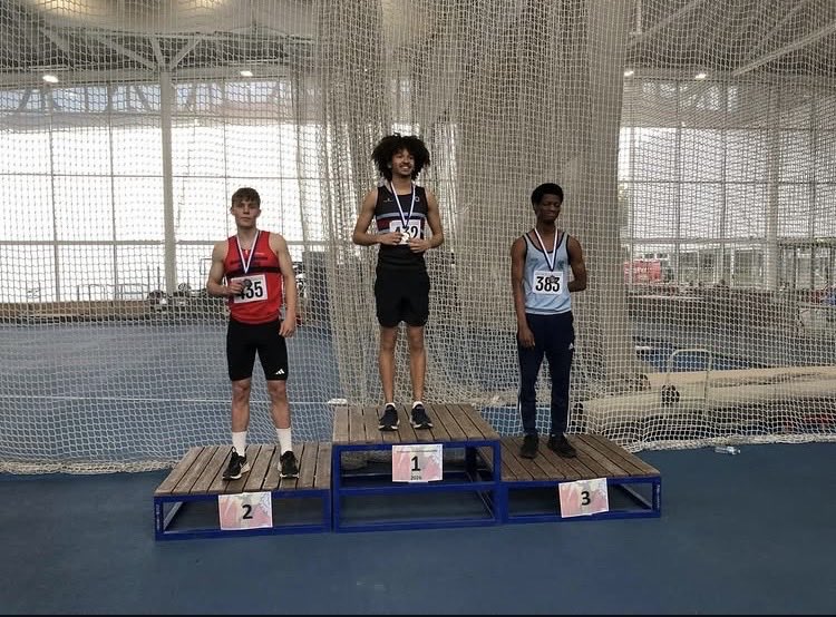 EmmaSanter's tweet image. So proud of my nephew… first ever race indoors and first race of the season in the U20 400m and he came 2nd - he is only 16! He works so hard… so deserved a podium place. #athletics #hardworkpaysoff