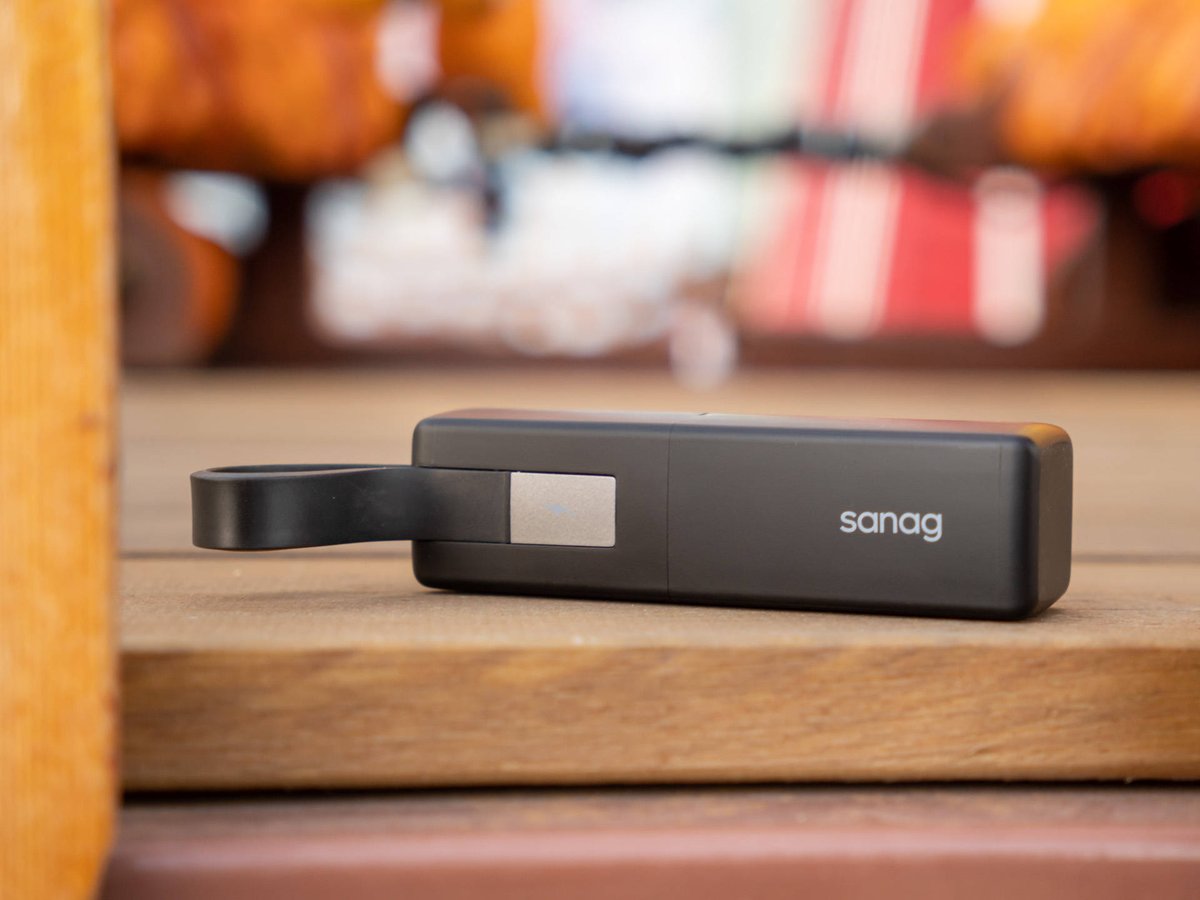 ashley robertson tweet media