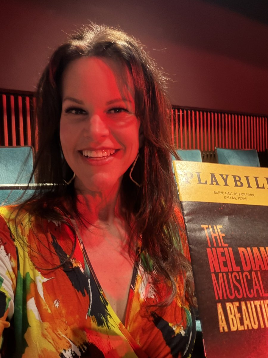 Courtney Cox Brown tweet media