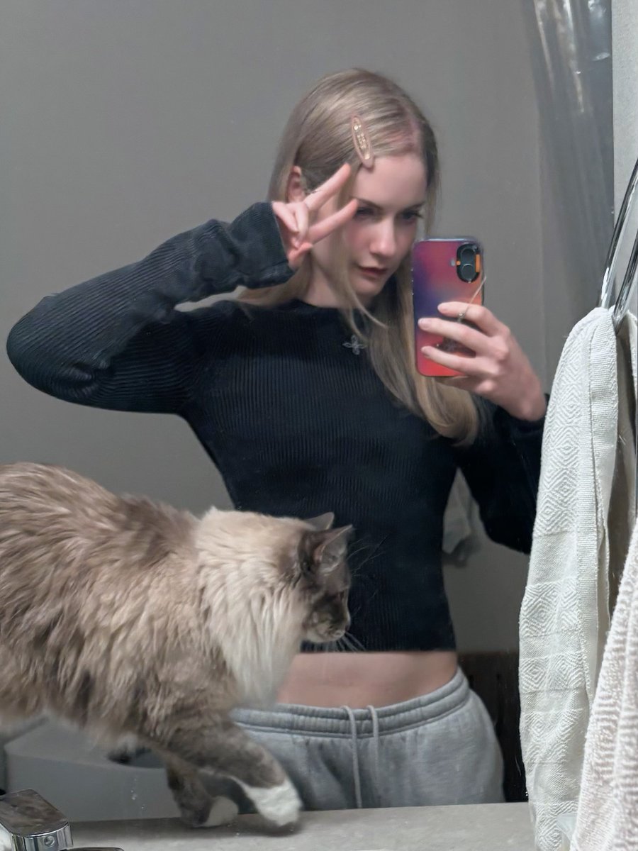 CHIFF♡N (irl!) tweet media