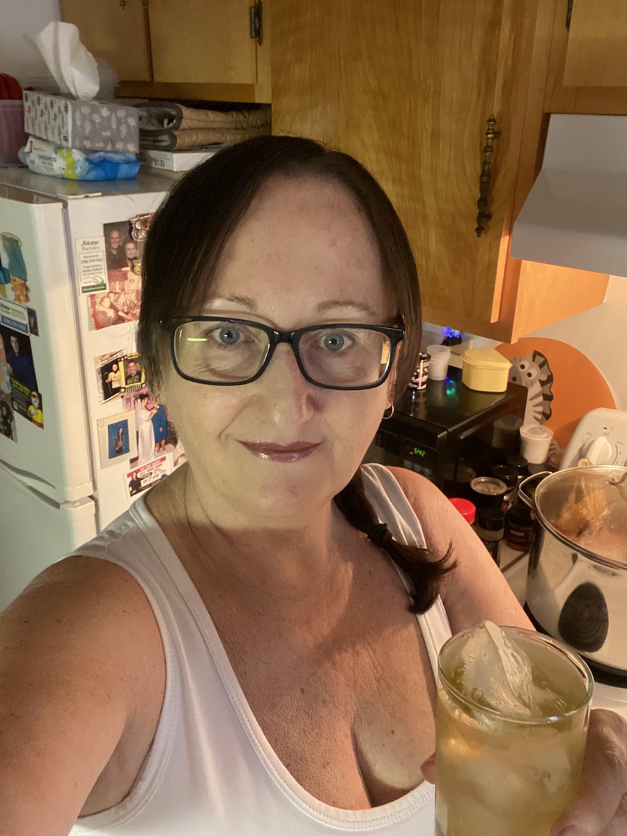 Connie Foote 🫐 tweet media