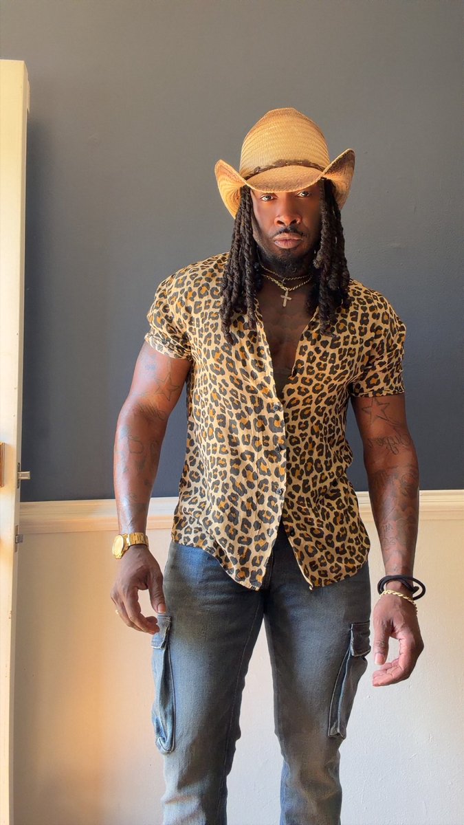 bigchezt tweet media