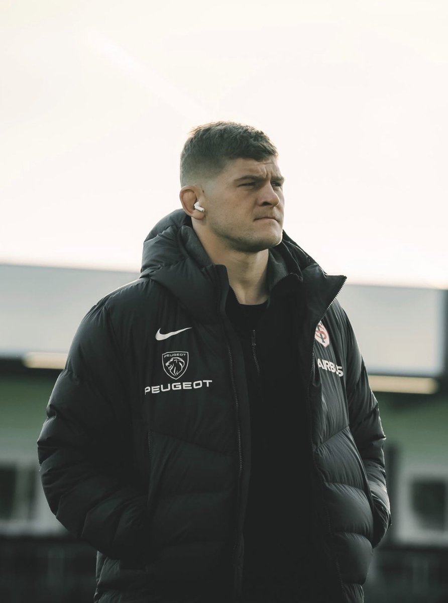 Grec Ahki tweet media