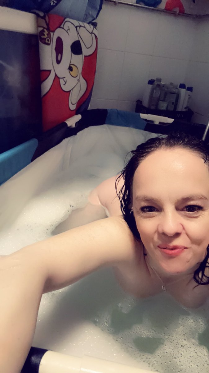 titchgurl tweet media