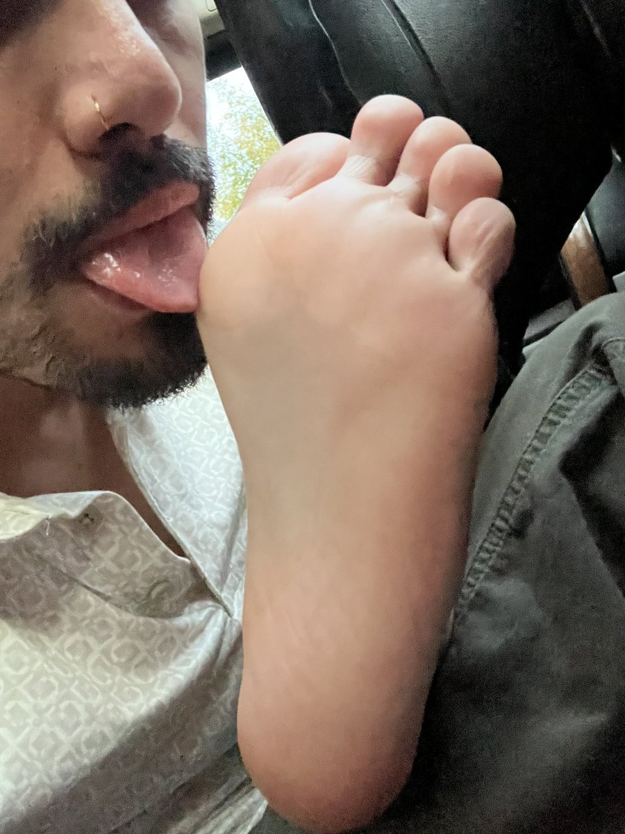 Ticklemalefeet69 tweet media