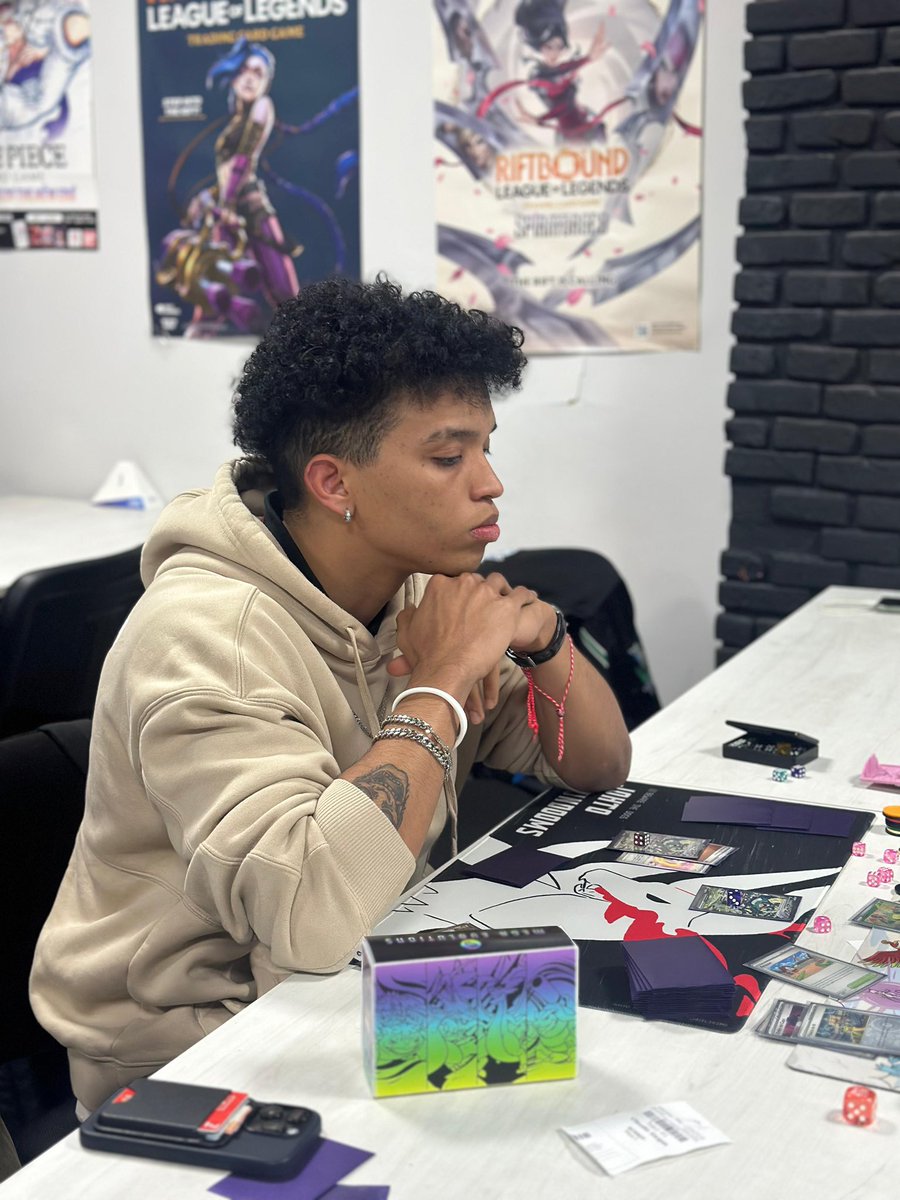 Klaussvl tweet media