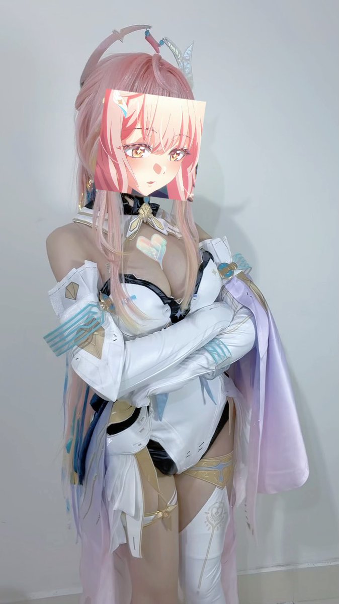 nữ phụ tweet media