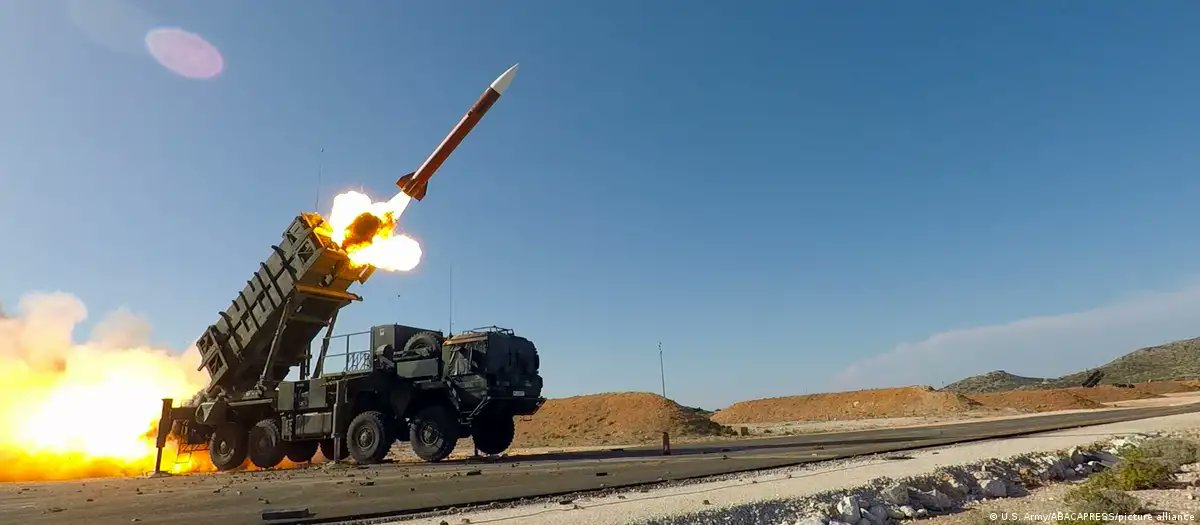 ألأحداث ألإيرانية بالعربية tweet media