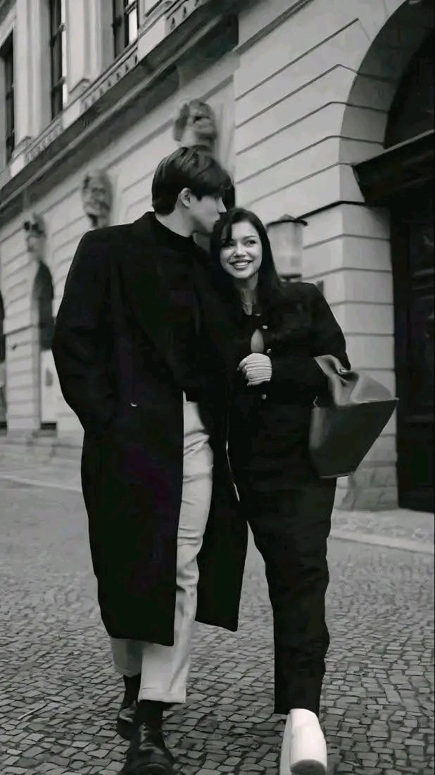 دلو#الحارقة عشر💛🖤🦋 tweet media