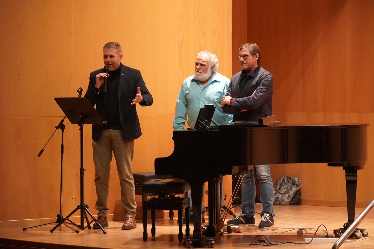 Ajuntament d’Abrera tweet media