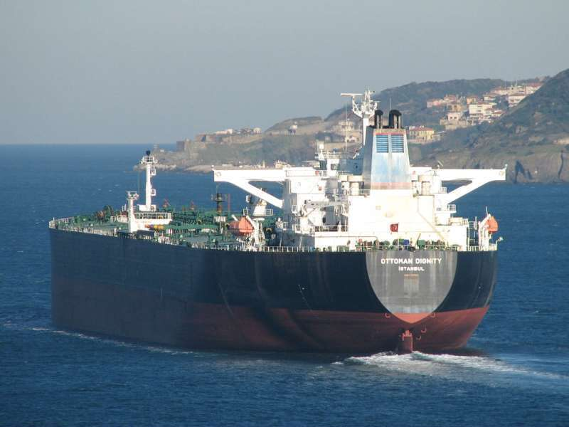 FlconEYES's tweet image. NEPTUNE 6 9198666
Tanquero de petróleo crudo.

Tanquero furtivo, que en otras ocasiones ha sido el responsable de abastecer en Bahía de Nipe al régimen.
Esta vez ha estado muy estable y cercano a #Aruba en la misma posición desde #23Diciembre pasado.