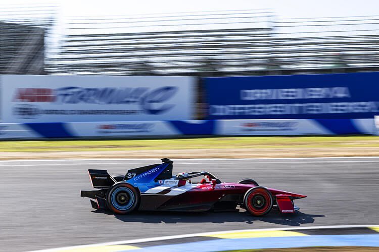 Joshua Dürksen 🇵🇾 tweet media