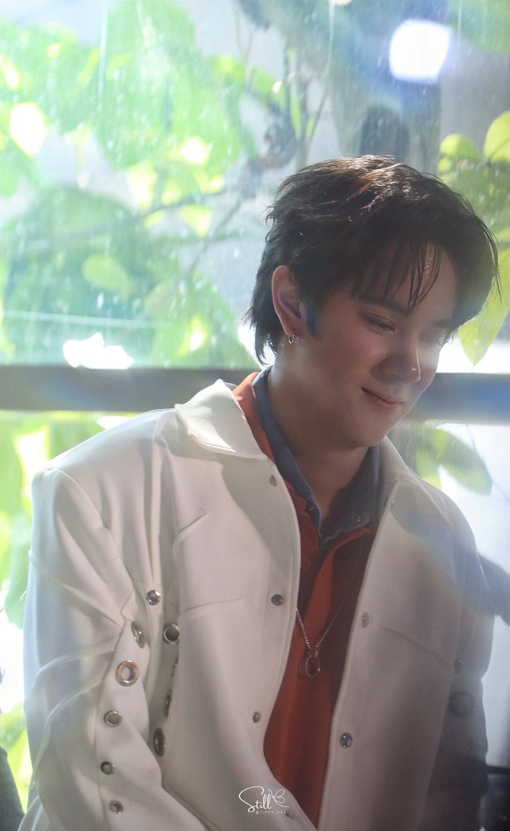 pol ):) 🌻🪐 tweet media