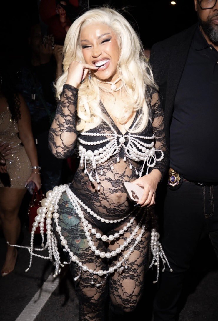 Hoochies Of Houston tweet media