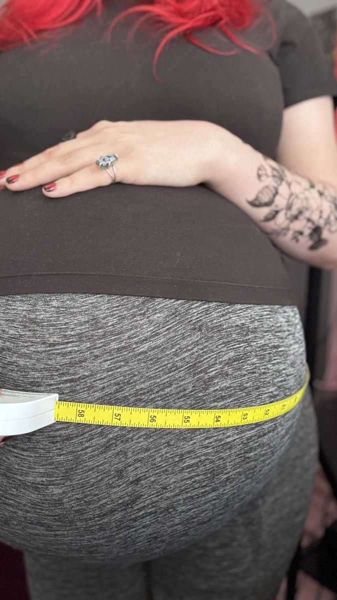 FreyaStrahug tweet media