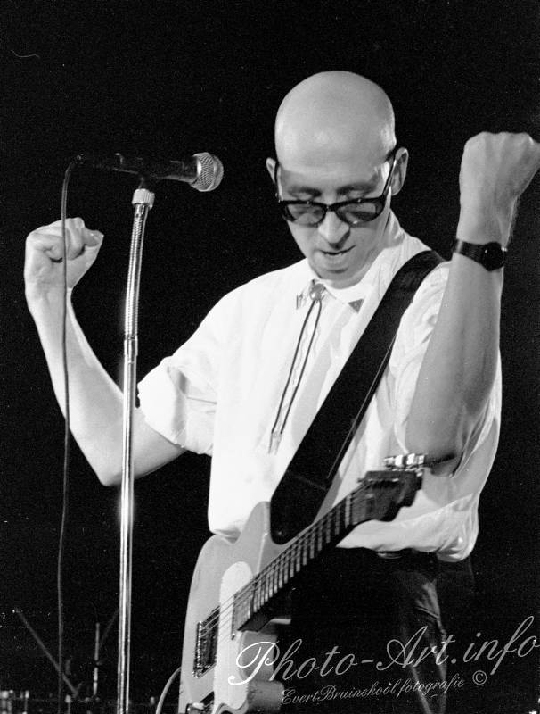 #Ugly Head #popmuziek jaren 70 80 #Poc Weesp drukke zaal maar nu nog maar nauwelijks iets te vinden over #UglyHead op internet

Pagina #Weesp op Photo-Art.info Updatet Blader hem door voor talloze #pop en #rockband foto's