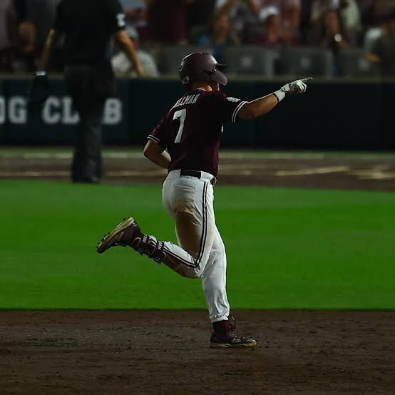 HailStateMuse tweet media