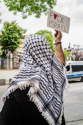 romanocaliffo tweet media