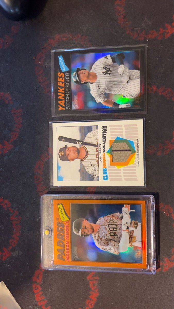 Pig collections tweet media