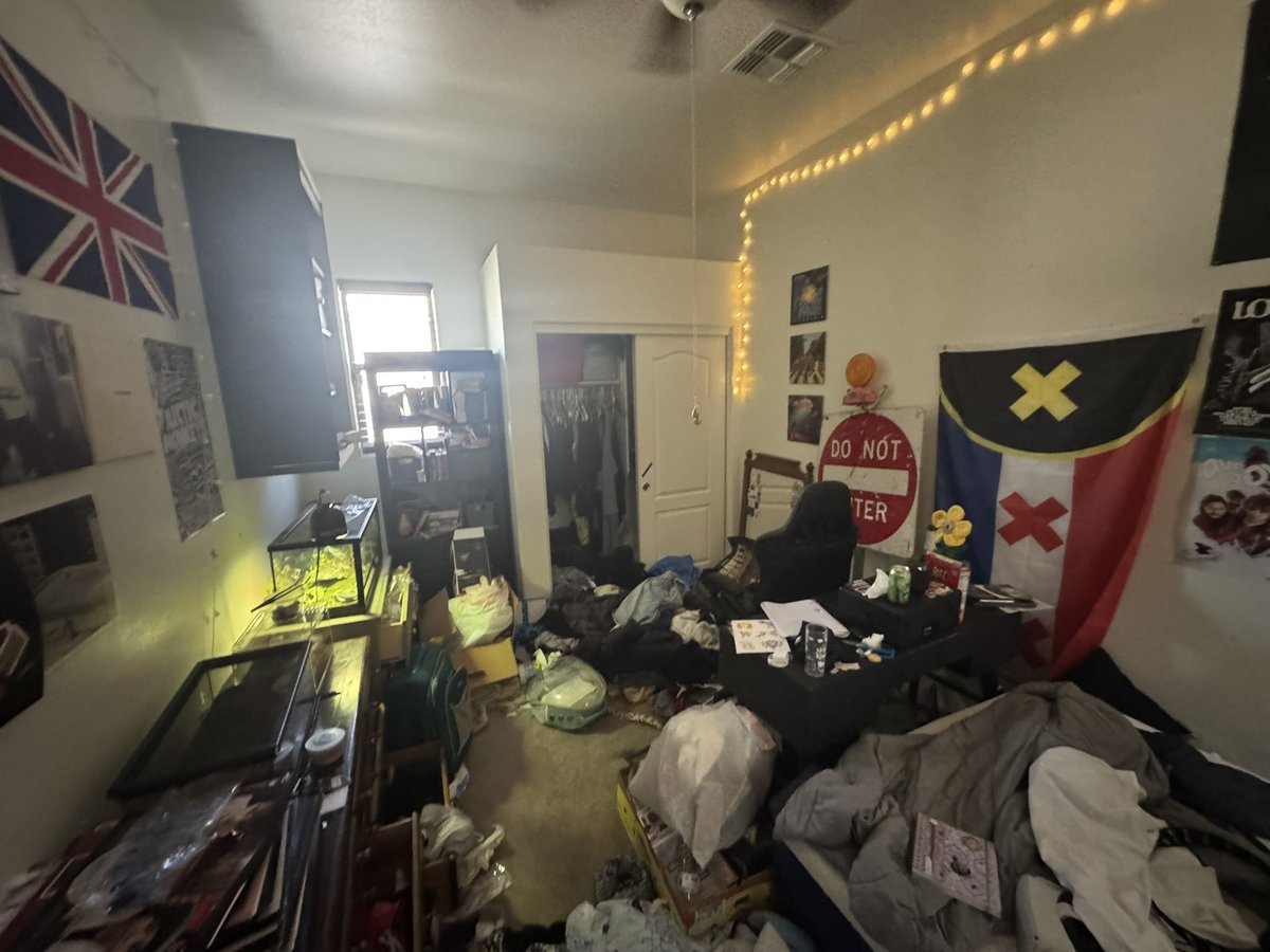 ren is losing face tweet media