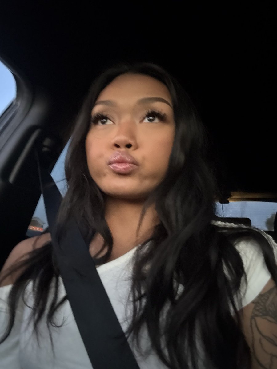 lina bean tweet media