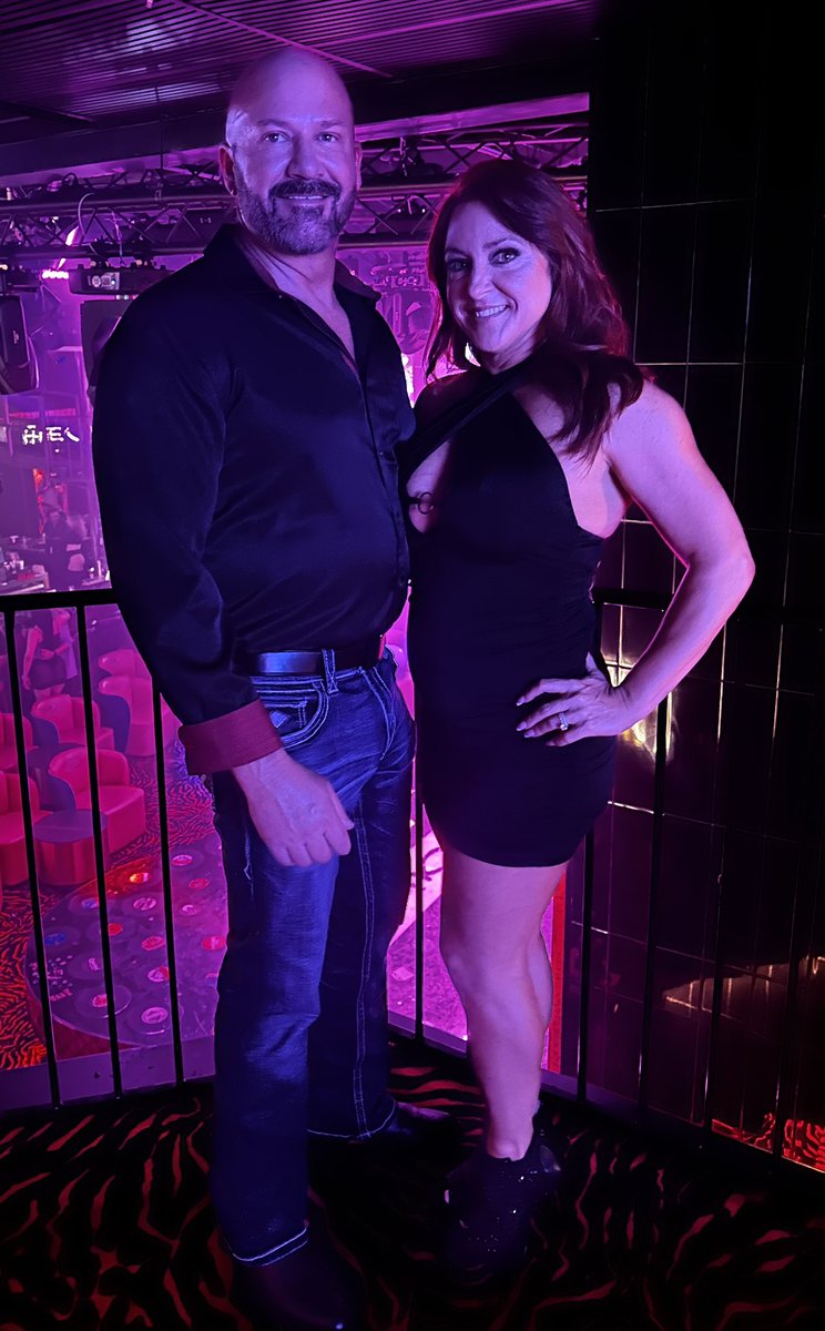 SexyStlCpl tweet media